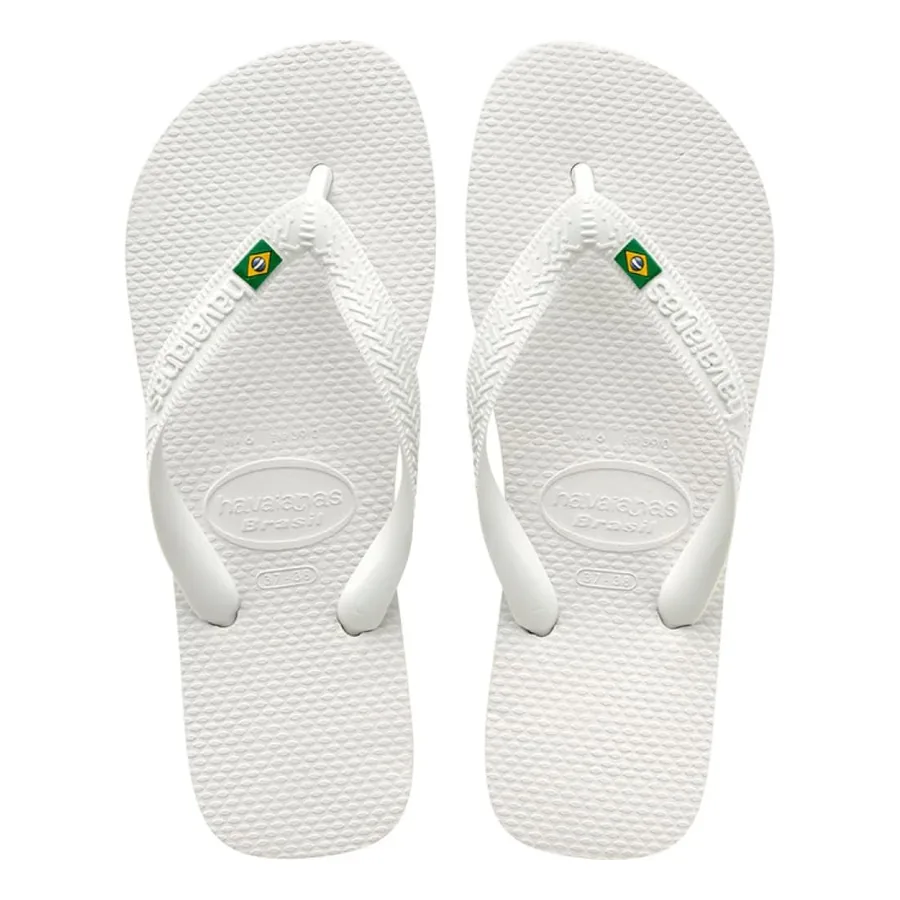 Chinelo Havaianas Brasil visto de frente com bandeirinha nas tiras