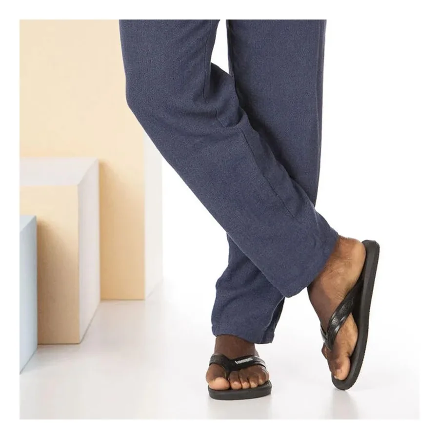 Detalhe das tiras do Chinelo Havaianas Top Max