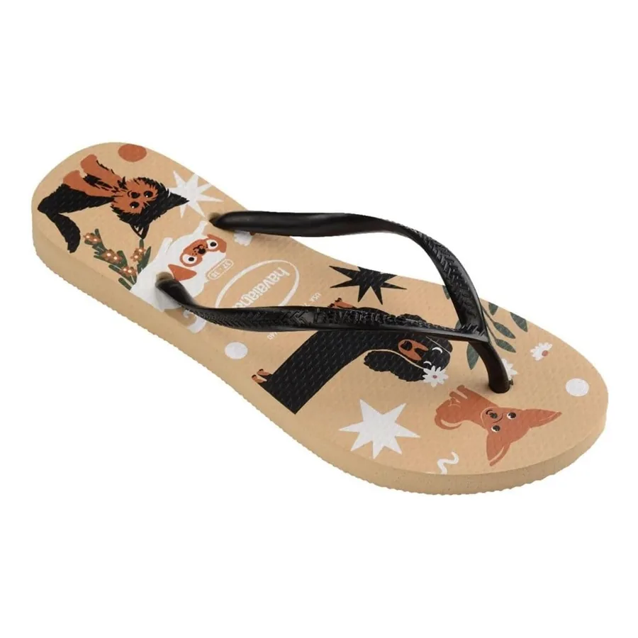 Chinelo Havaianas Slim Pets em ambiente casual