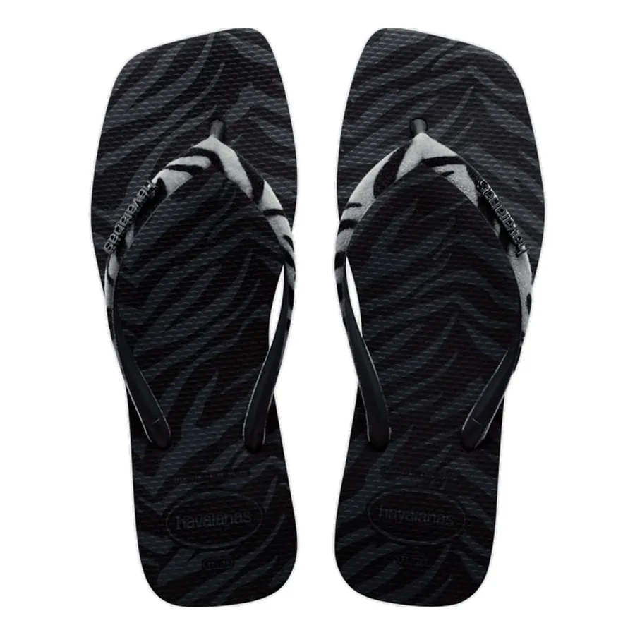 Chinelo Havaianas Slim Square Velvet com acabamento em veludo