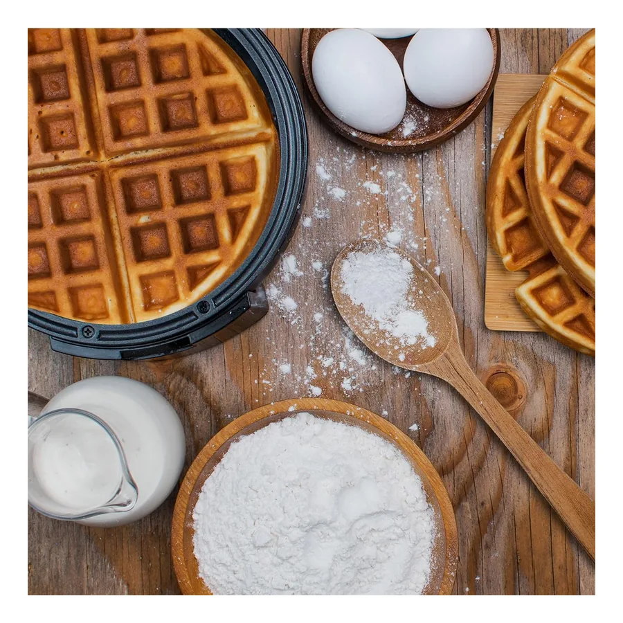 Detalhe das placas antiaderentes da Britânia Golden Waffle